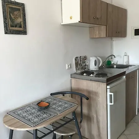 Floros Apartments Agios Stefanos Avliotes  Extérieur photo