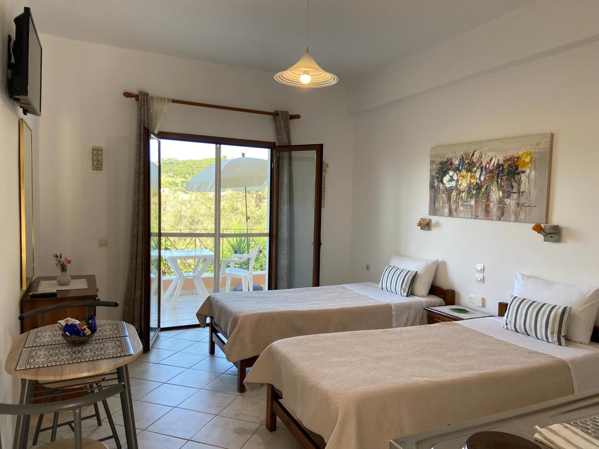 Floros Appartement *